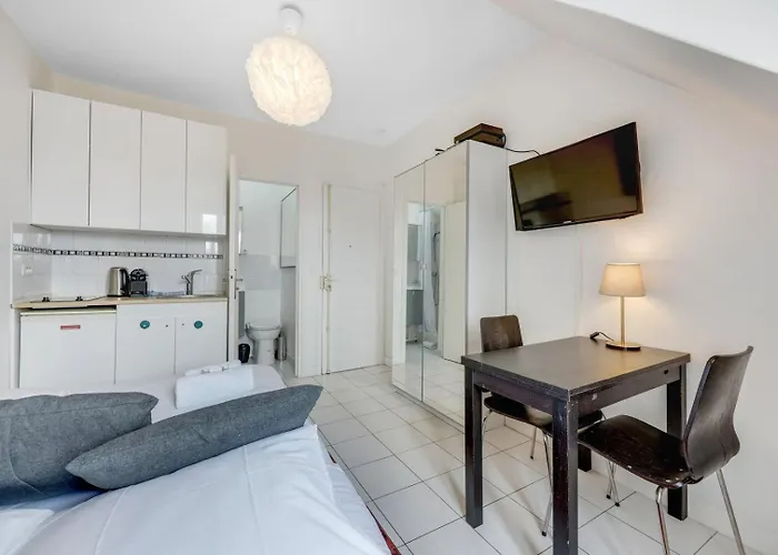Marais Rosiers Apartment Paris