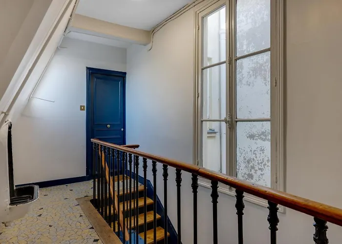 Apartment Marais Rosiers