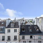Marais Rosiers Paris